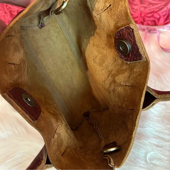 EUC Portland Leather Brown Crossbody Bag - Picture 7 of 14